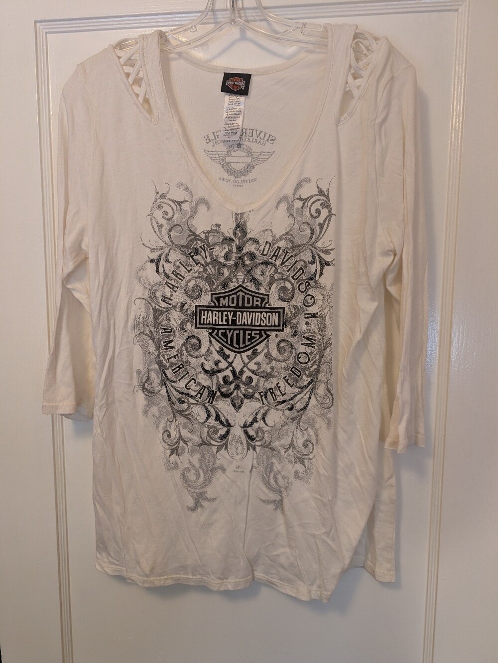 Harley-Davidson White V-Neck Long Sleeve Top with Black Graphic